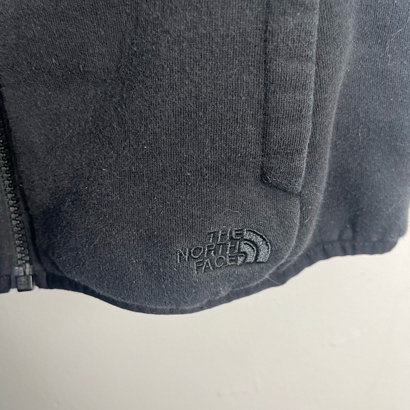 The north face black reversible black quilted hooded vest size small - Picture 2 of 6